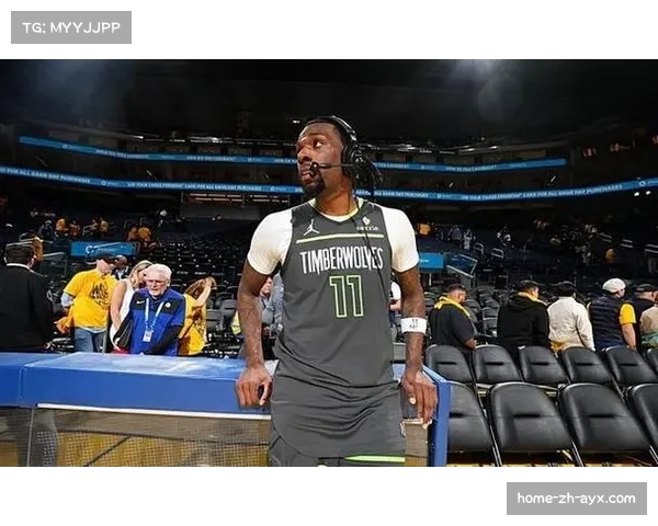 湖人逆转森林狼，里夫斯贡献18分9助攻，替补奇兵表现抢眼